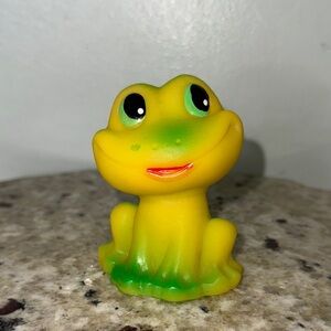 Rare Vintage USSR Soviet Union Russian Rubber Squeaky Toy Cute Frog 3”